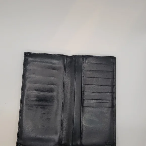 Gucci Wallet with Silver Clasp And Key - Picture 7 of 13